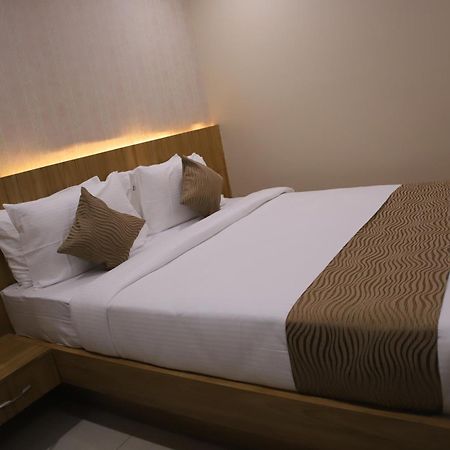 Hotel Dc Star Tarapith Exteriér fotografie