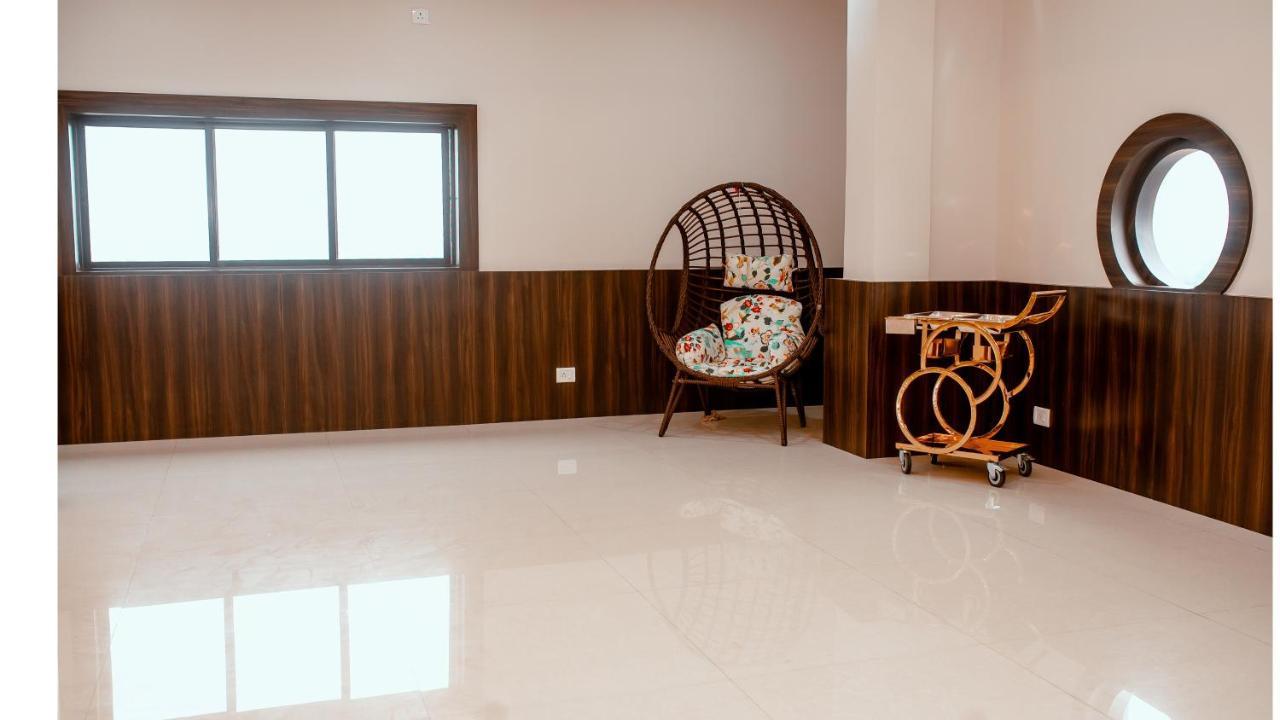 Hotel Dc Star Tarapith Exteriér fotografie