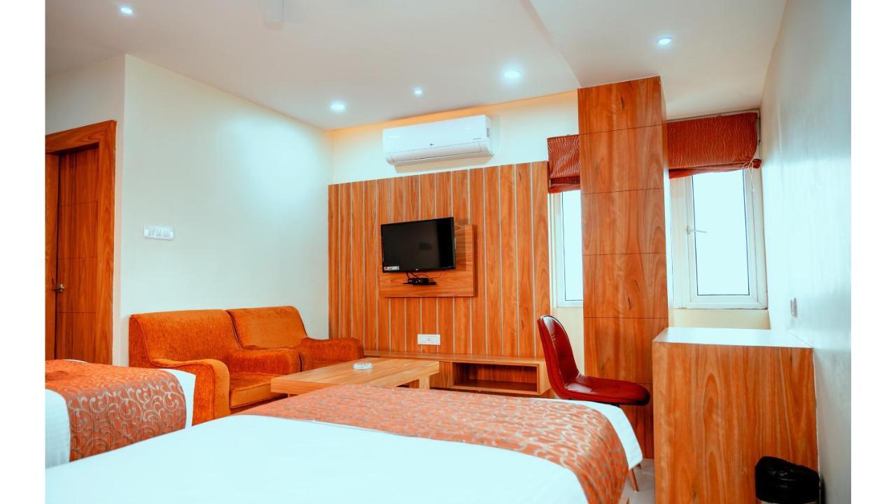 Hotel Dc Star Tarapith Exteriér fotografie