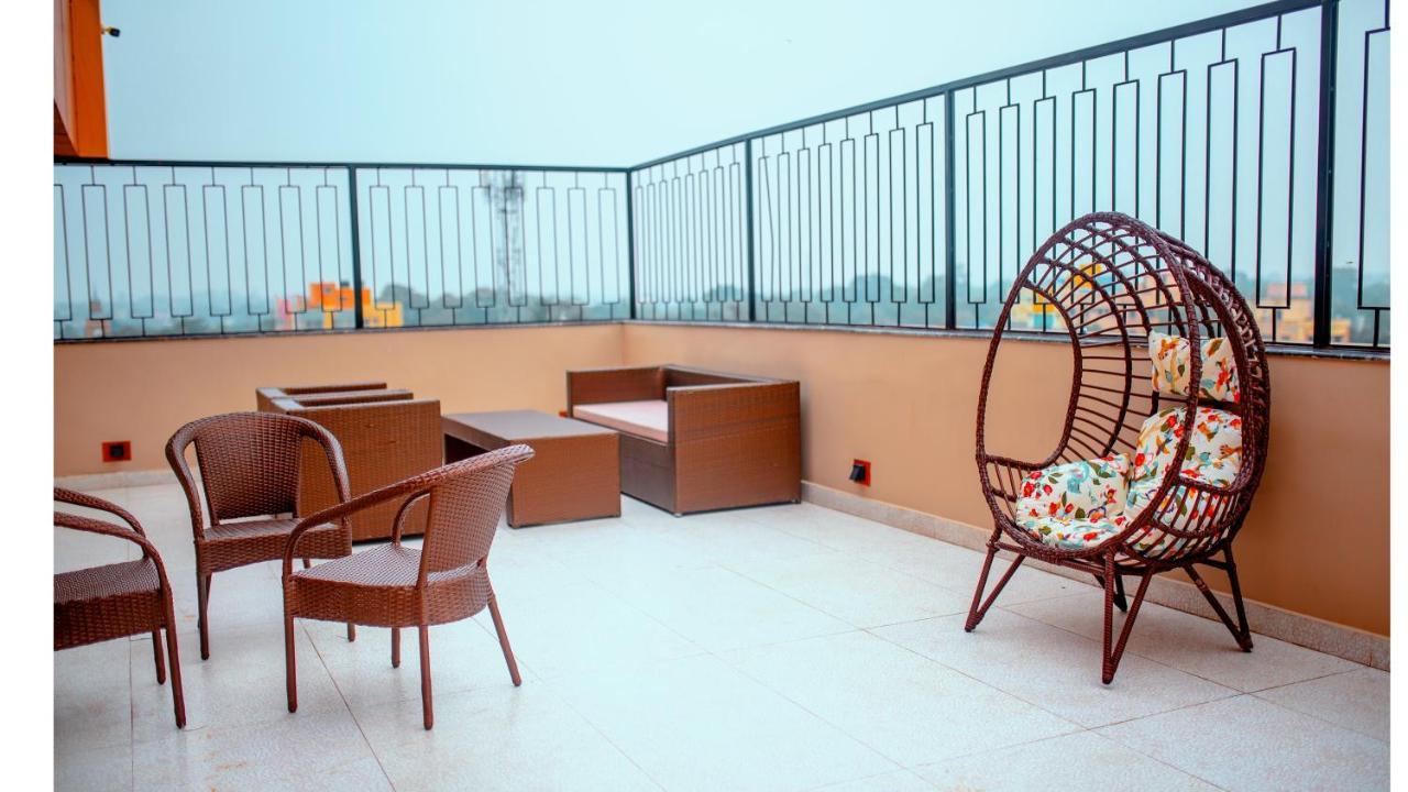 Hotel Dc Star Tarapith Exteriér fotografie